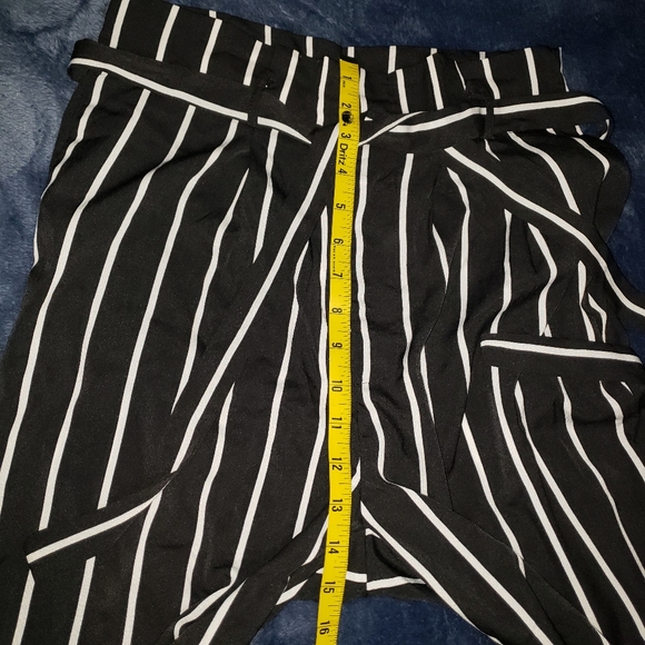 Shein black and white striped lightweight slacks - Picture 3 of 9